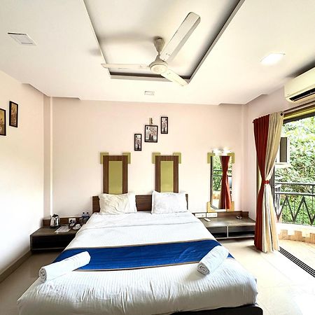 לונבלה Hotel Laxmi Residency מראה חיצוני תמונה