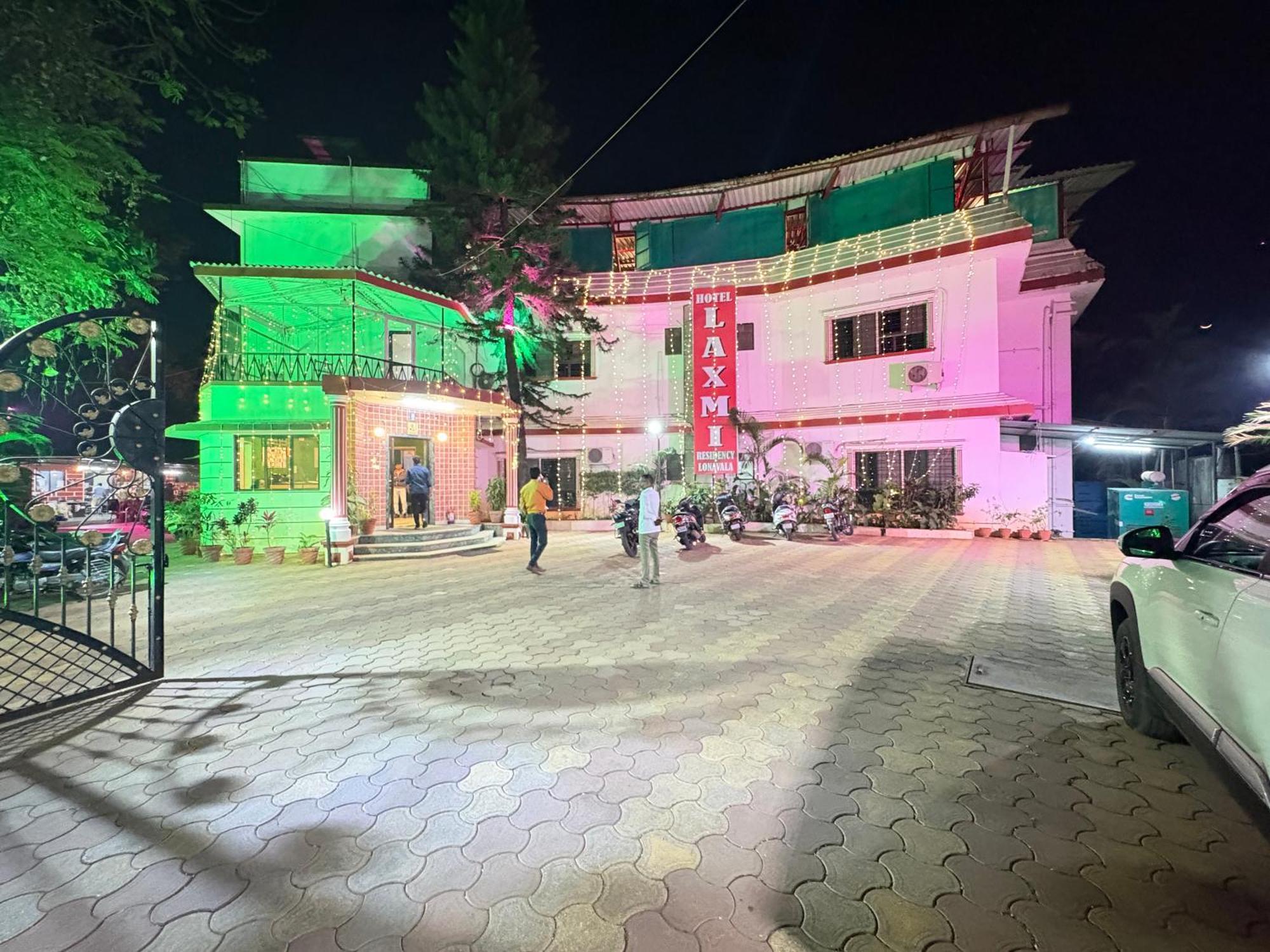 לונבלה Hotel Laxmi Residency מראה חיצוני תמונה