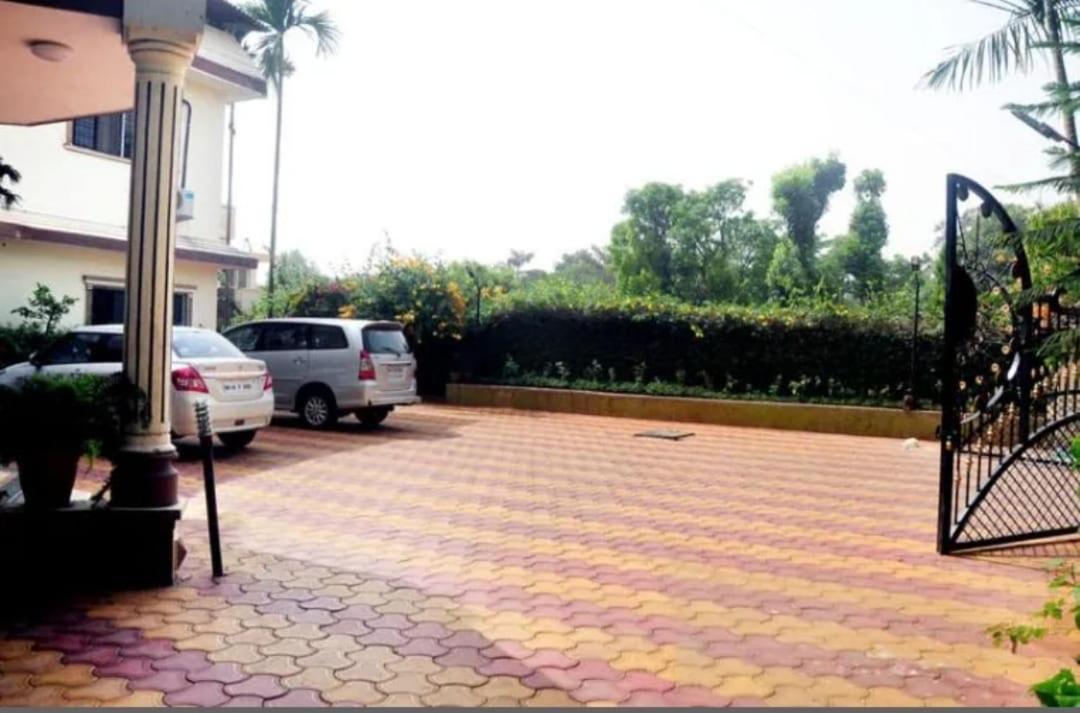 לונבלה Hotel Laxmi Residency מראה חיצוני תמונה