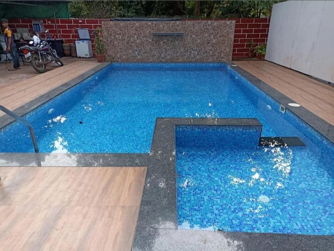 לונבלה Hotel Laxmi Residency מראה חיצוני תמונה