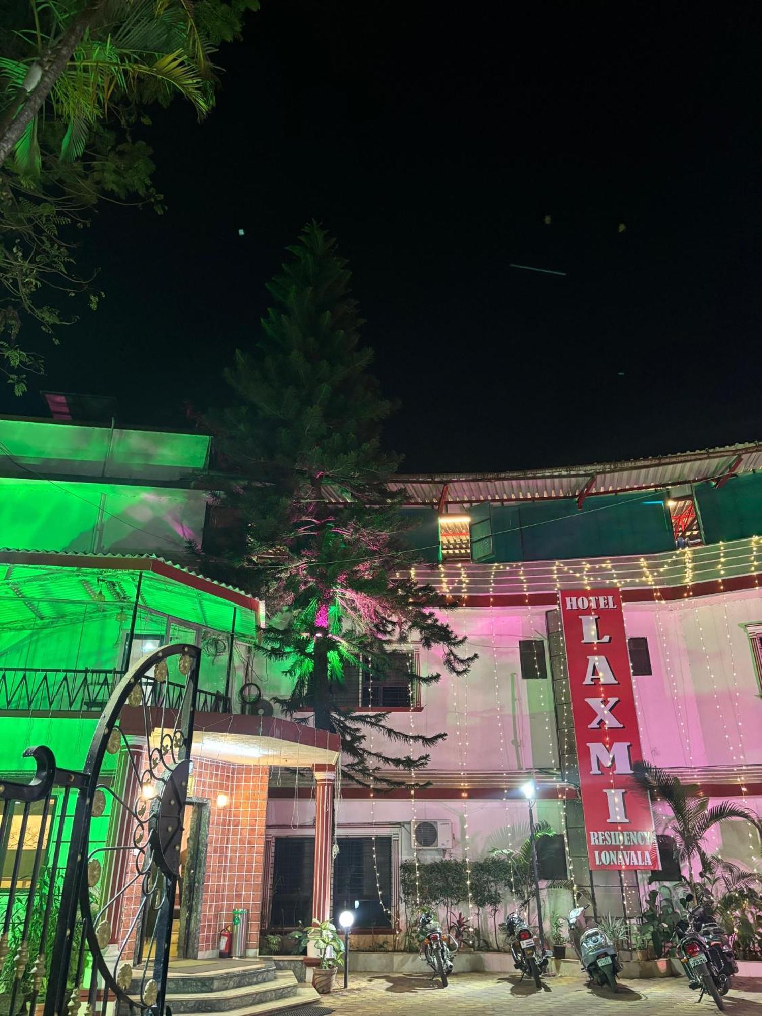 לונבלה Hotel Laxmi Residency מראה חיצוני תמונה
