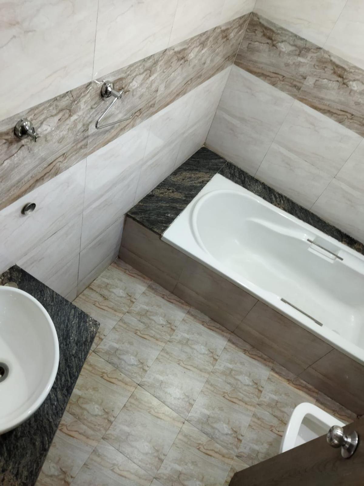 לונבלה Hotel Laxmi Residency מראה חיצוני תמונה