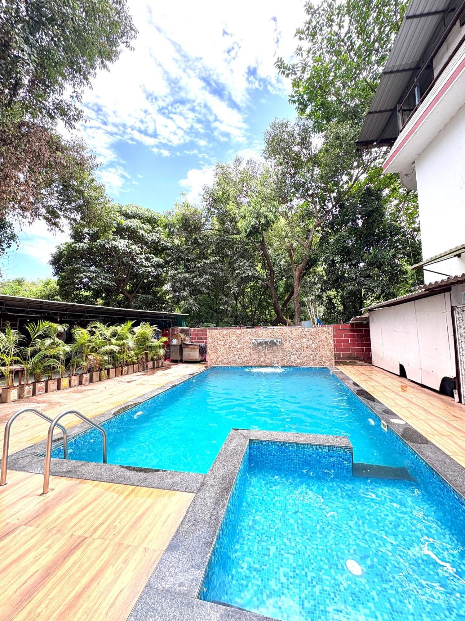 לונבלה Hotel Laxmi Residency מראה חיצוני תמונה