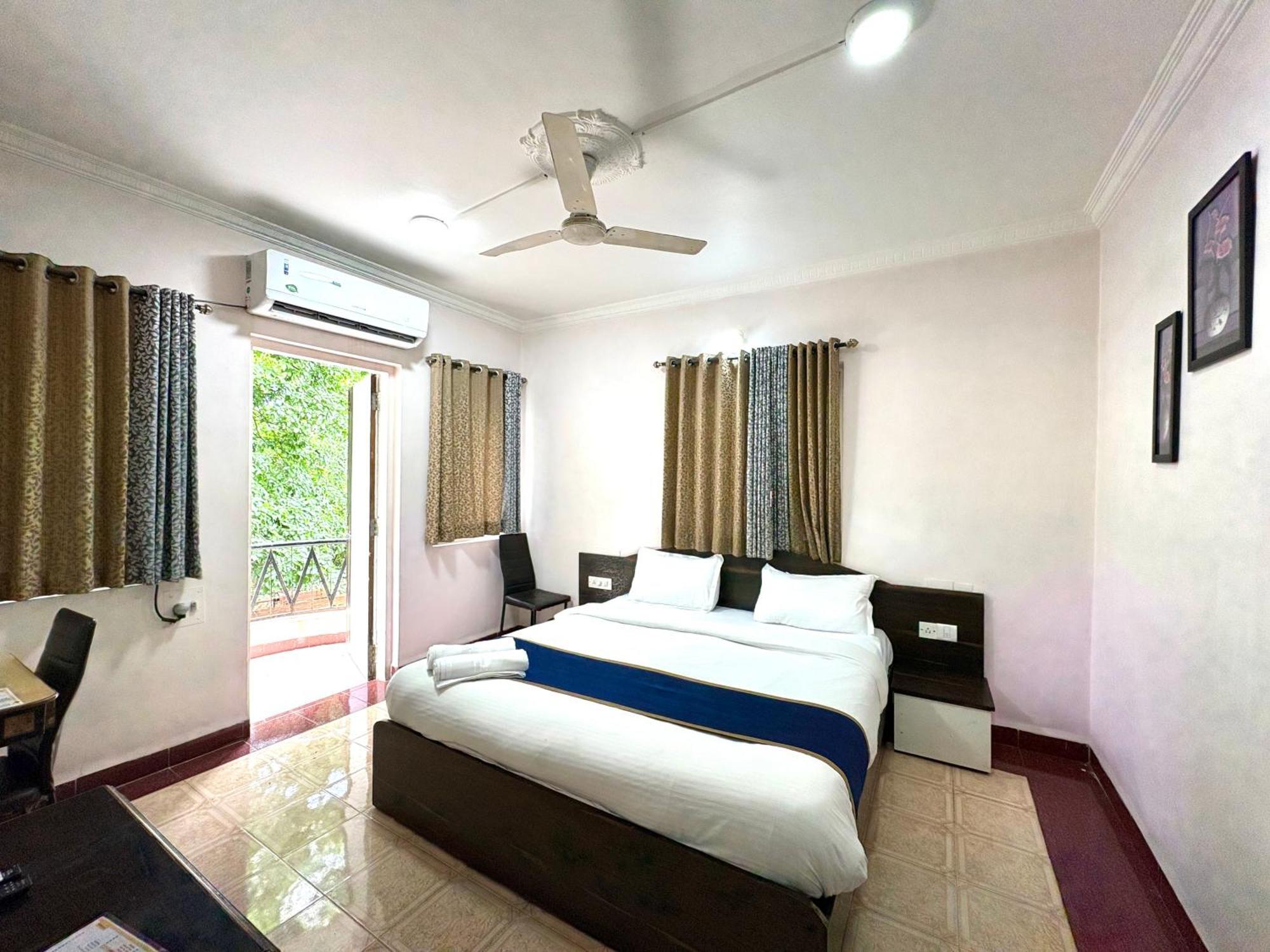 לונבלה Hotel Laxmi Residency מראה חיצוני תמונה