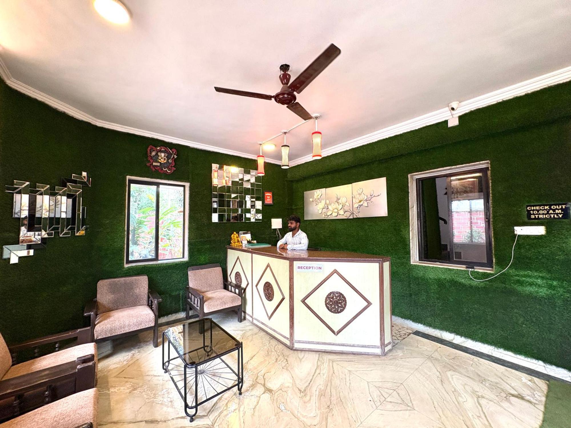 לונבלה Hotel Laxmi Residency מראה חיצוני תמונה